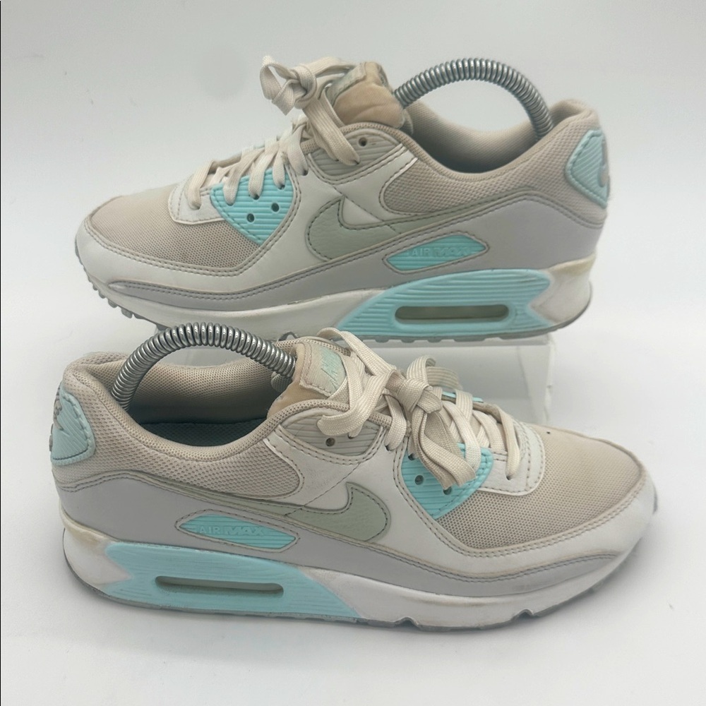 Nike Air Max 90 White Glacier Blue Wolf Grey Light Silver Women's Size 8